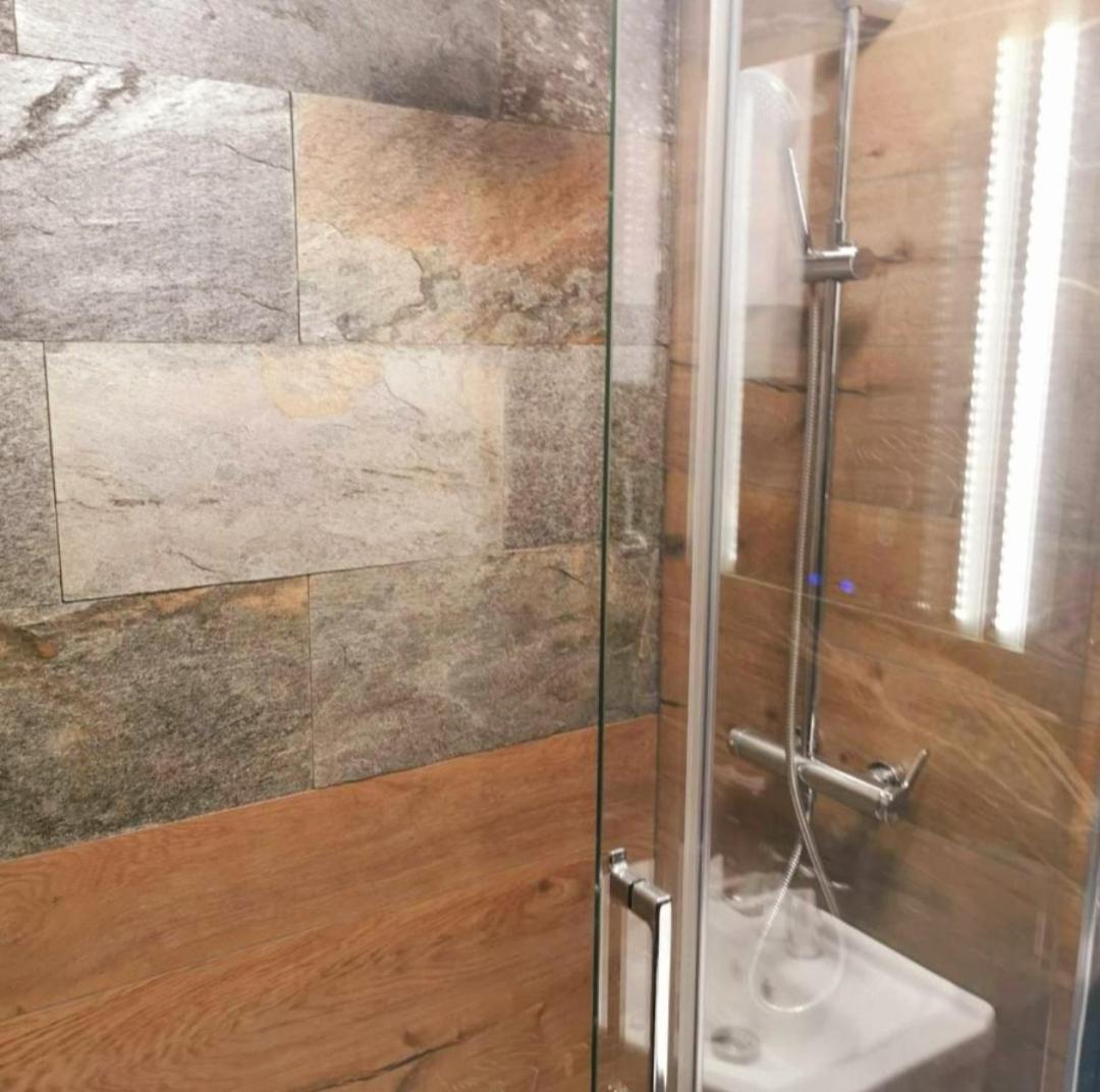 Rynek 23 Lux, Apartament Z Widokiem Na Ratusz Starego Miasta غليفيتسه المظهر الخارجي الصورة